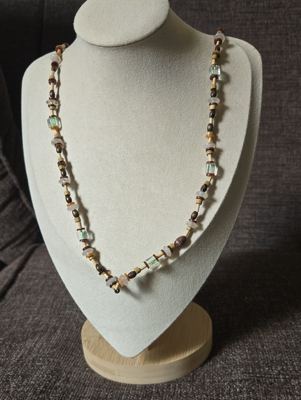 Vintage Handcrafted Brown and Green Beaded Necklace 70s 💫